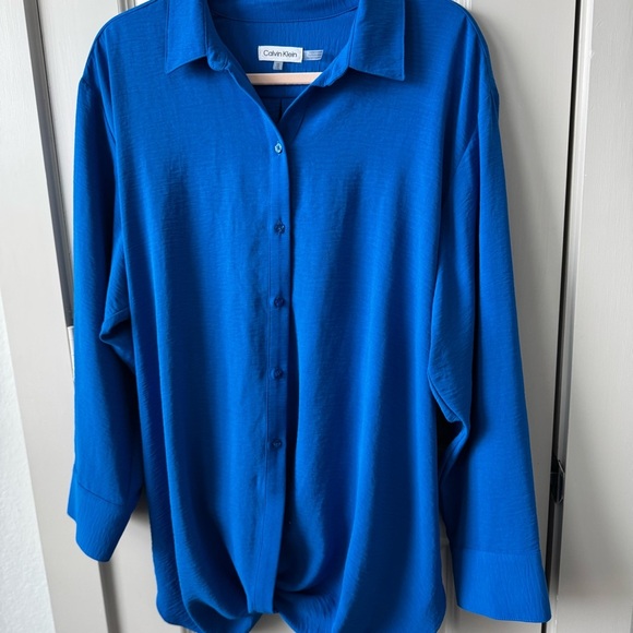 Calvin Klein Cobalt Blue Gauze Button-Up Tie Blouse Size 1X - Picture 2 of 6